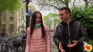 Lilu சந்திரன் sodomized சிறந்த வழி