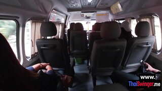 Petite Thai kulta sekaisin tiukka pillua