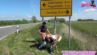 ̠�으로 거리에 금발의 정액 slut