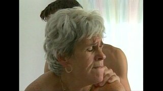 Cô du 15 - 5 cảnh