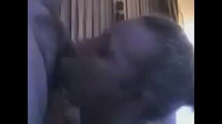 ���ৃঙ্গাকার, 30&#039; বছর বয়সী স্বর্ণকেশী স্বামী ও বিনয়ের.