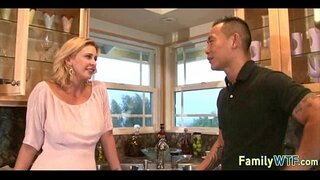 Det är okej att hon är min m. i lagen 937