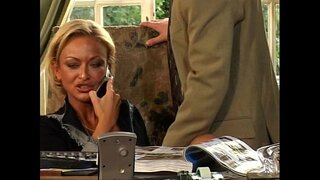 GL-Delphine-Ay-Ang-Boss-lulu