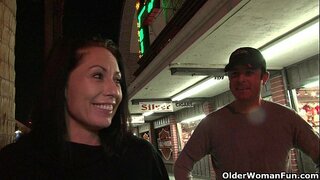 Vegas milf foutu nan otèl