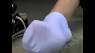 EMILYS அழுக்கு CHUCKS