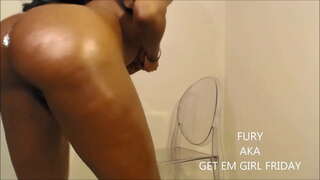 MIA OLEITAJ BIG BOOTY TWERKIN &amp;amp; LIVERANTA GRAVAN ŜPRUCIGANTA