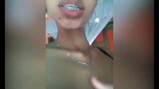 Yepyeni kedi şişmiş