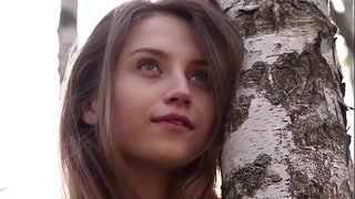 Пиналъёс асьсэлы дӥськут басьто николина леди мусо нюлэсэ