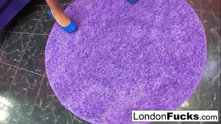 Asia babe fucks dirinya