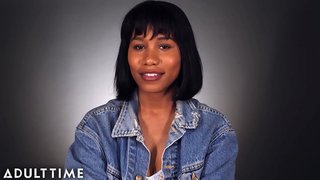 Jenna Foxx Mastürbasyon Yapıyor ve Bunun Hakkında Konuşuyor!