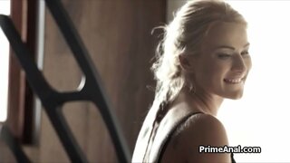 Dərin anal isti sarışın