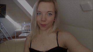 La juna bela estas fucked kaj aspergita sur