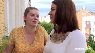 Nakal Amatur lesbian membuat seluruh rumah 